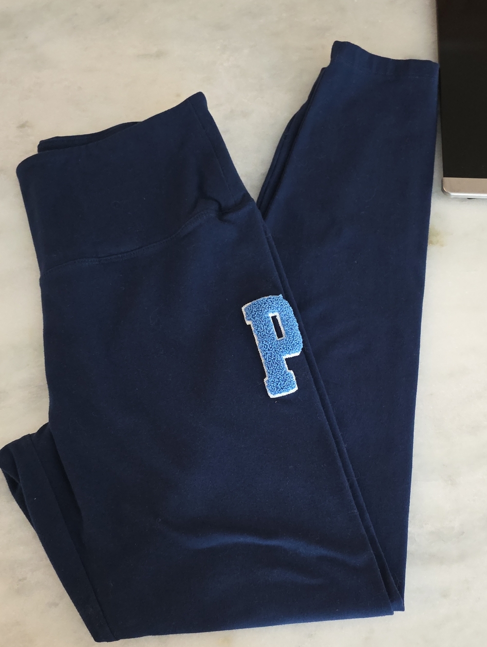 PINK Victoria's Secret Navy Leggings with Logo Tag